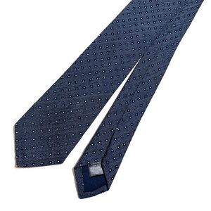 Holt Renfrew 60” 100% silk tie